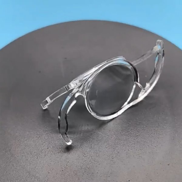 High-precision transparent silicone optical component for medical and optical applications